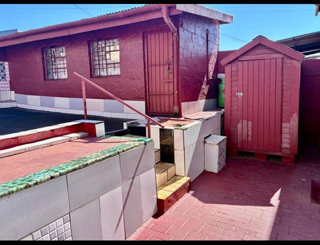 3 BEDROOM FREESTANDING FOR SALE IN NORTHDALE